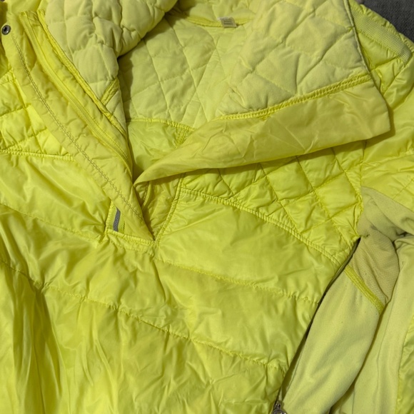 Lululemon What the Fluff Jacket size 6 - Picture 3 of 4
